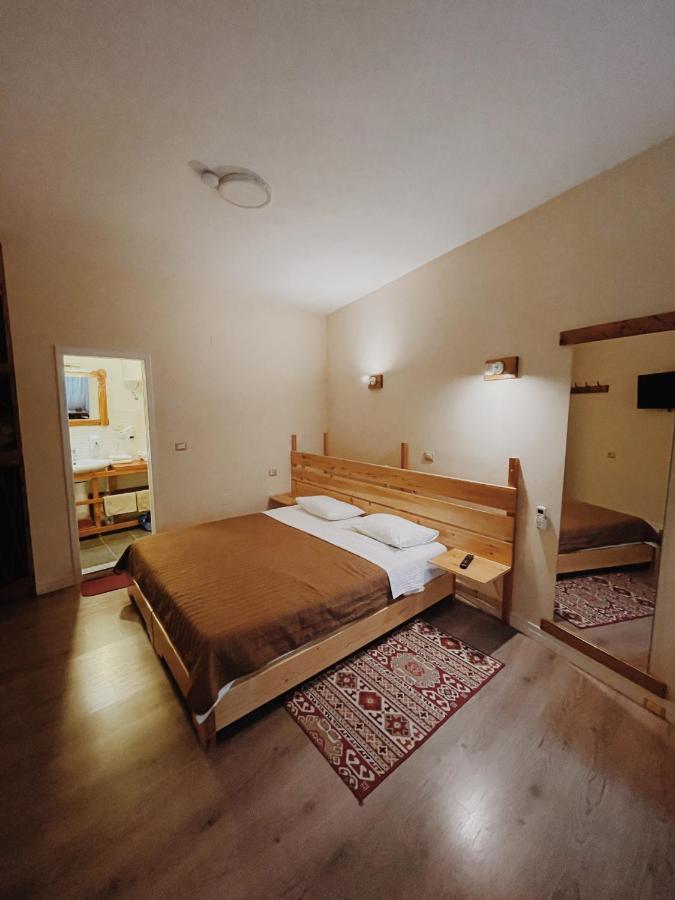 At Pikotiko'S - Korca City Rooms For Rent Exterior foto
