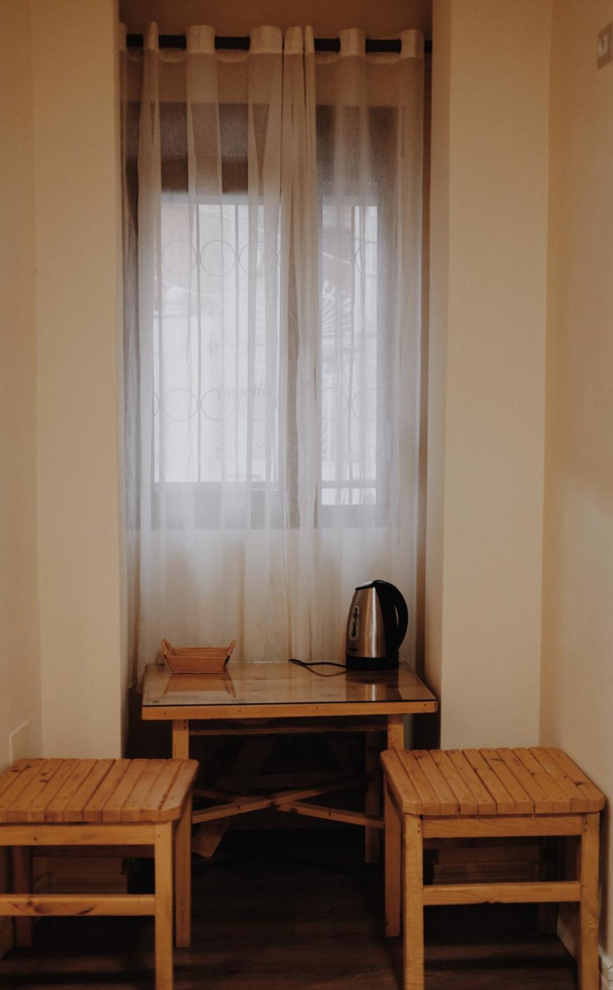 At Pikotiko'S - Korca City Rooms For Rent Exterior foto